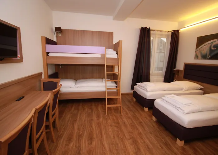 Slamba Auberge de jeunesse *